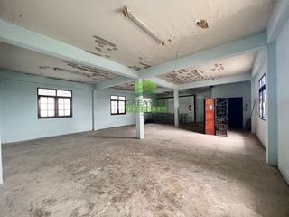 For sale 6 bedrooms retail Space in Bang Khae, Bangkok