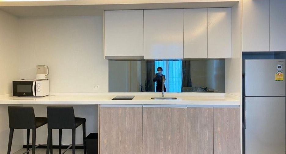 For rent and for sale 2 bed condo in Phaya Thai, Bangkok
