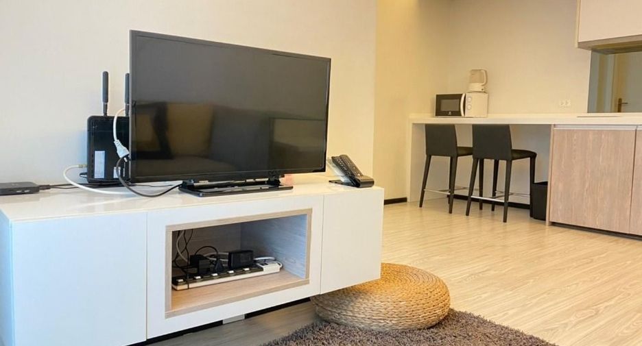 For rent and for sale 2 bed condo in Phaya Thai, Bangkok