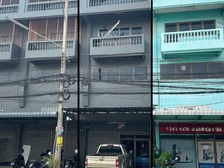 For rent 4 Beds retail Space in Khlong Luang, Pathum Thani