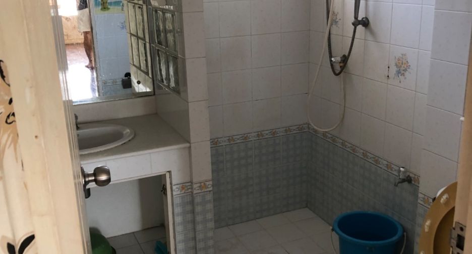 For sale 3 bedrooms house in Thung Khru, Bangkok