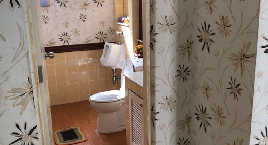 For sale 3 bedrooms house in Thung Khru, Bangkok