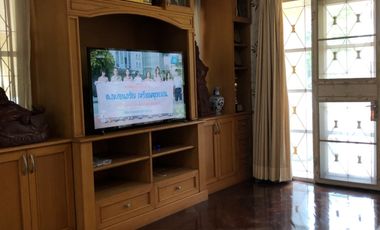 For sale 3 bedrooms house in Thung Khru, Bangkok