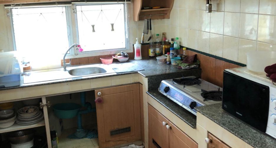 For sale 3 bedrooms house in Thung Khru, Bangkok
