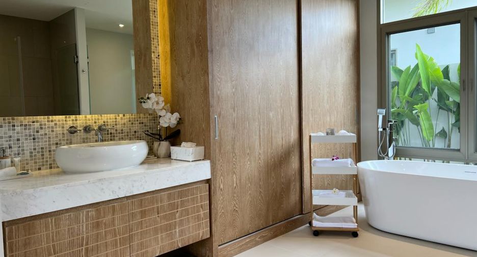 For sale 3 bedrooms villa in Thalang, Phuket