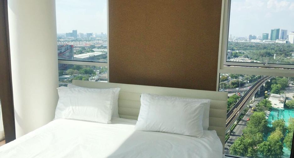 For rent 2 bedrooms condo in Phaya Thai, Bangkok