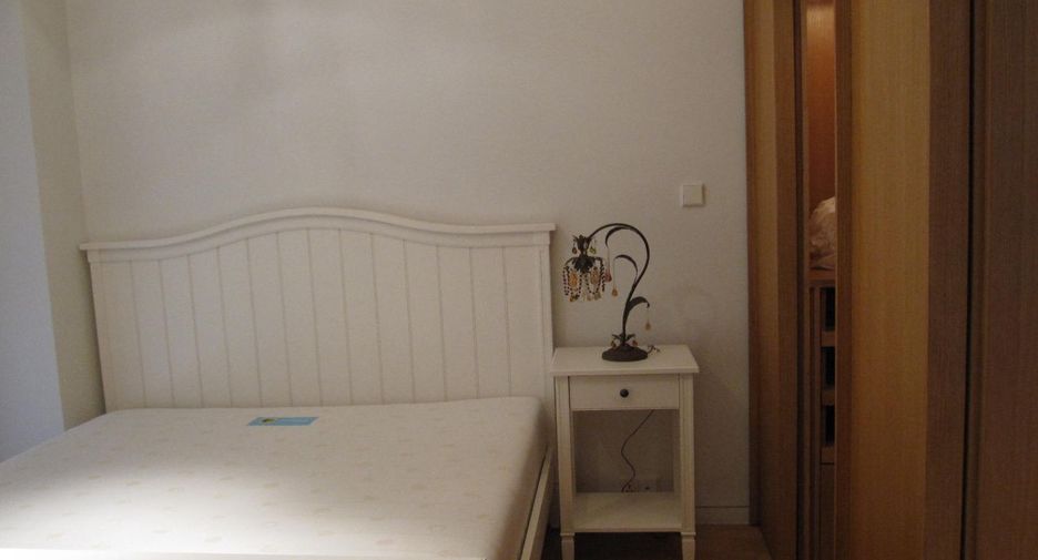 For rent 2 bedrooms condo in Sathon, Bangkok