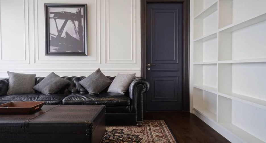 Condo en alquiler y en venta de 3 habitaciones en Khlong Toei, Bangkok
