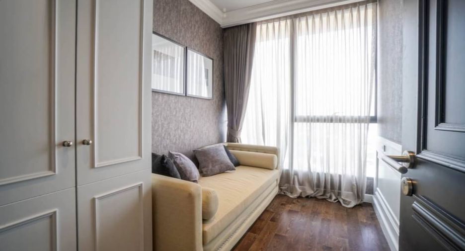 Condo en alquiler y en venta de 3 habitaciones en Khlong Toei, Bangkok