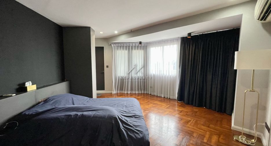 For sale 1 bed condo in Watthana, Bangkok