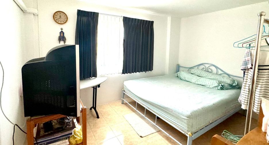 Casa en venta de 4 habitaciones en Bang Khun Thian, Bangkok