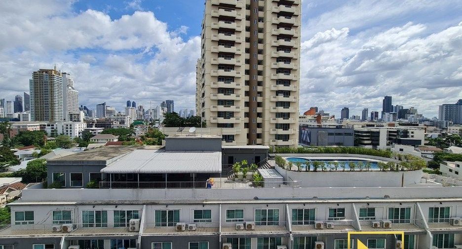 Apartment zur Miete mit 1 Zimmer in Watthana, Bangkok