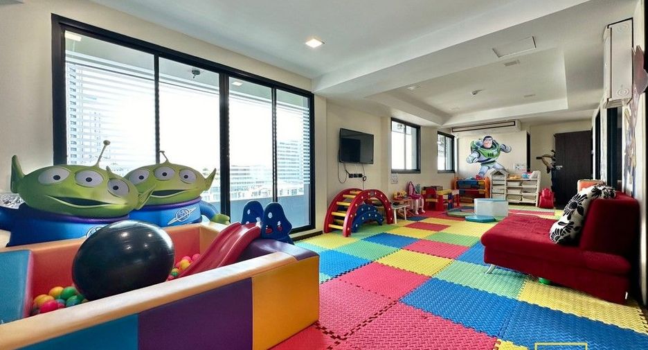 Apartment zur Miete mit 1 Zimmer in Khlong Toei, Bangkok