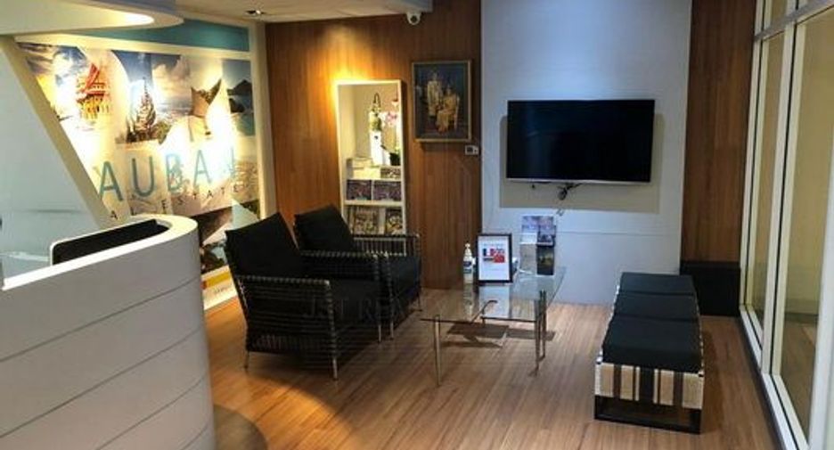 For rent and for sale 1 bed office in Khlong Toei, Bangkok
