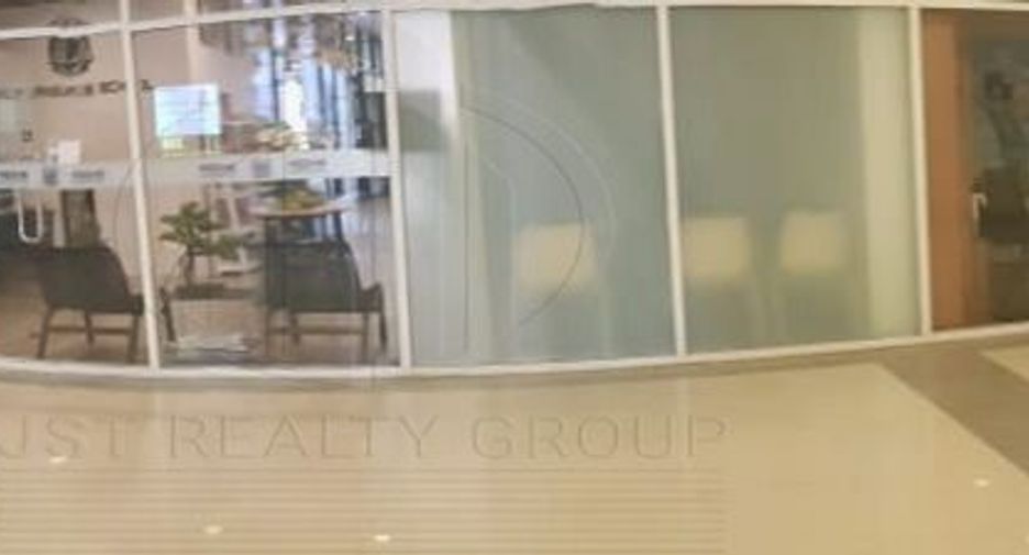 For rent and for sale 1 bed office in Khlong Toei, Bangkok