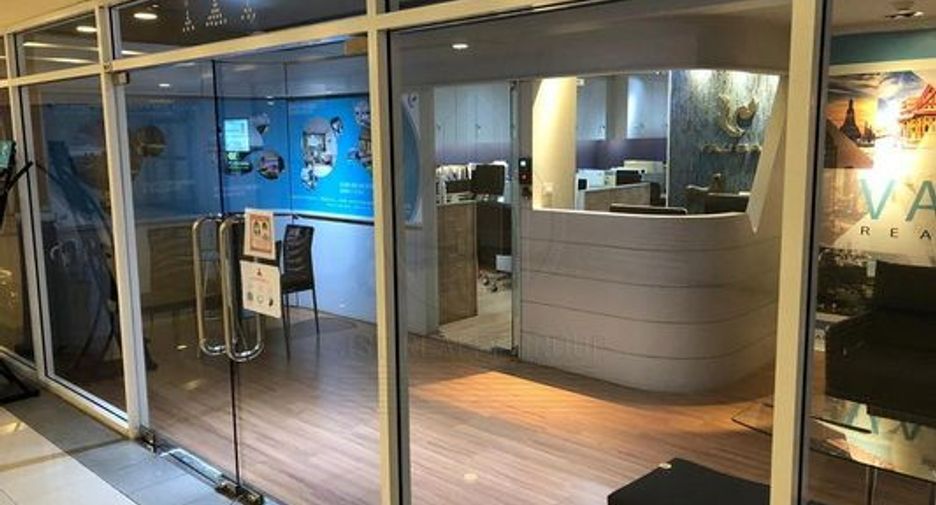 For rent and for sale 1 bed office in Khlong Toei, Bangkok