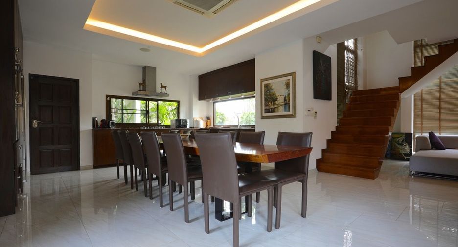 For sale 6 bedrooms house in East Pattaya, Pattaya