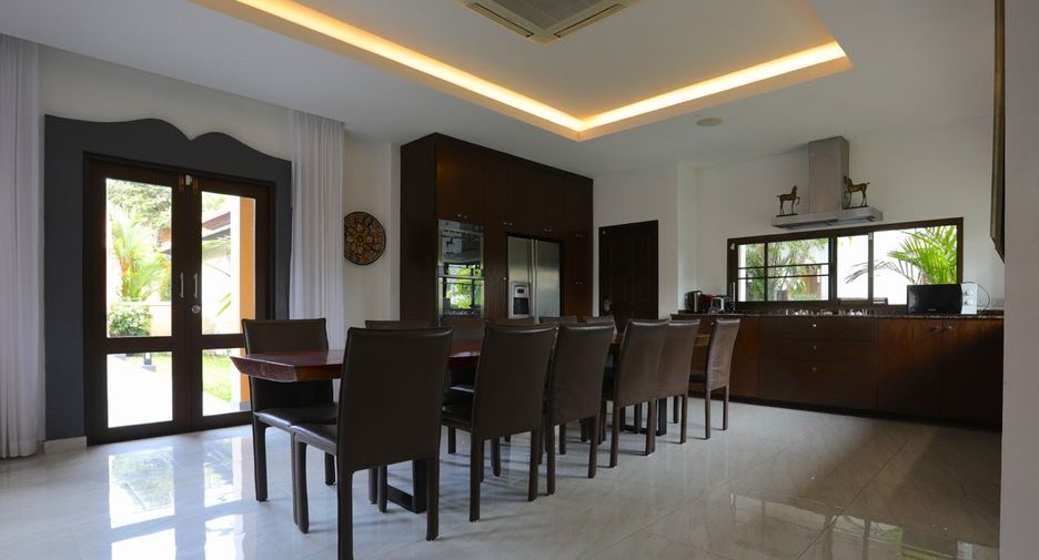 For sale 6 bedrooms house in East Pattaya, Pattaya