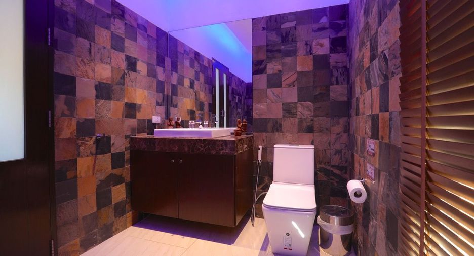 For sale 6 bedrooms house in East Pattaya, Pattaya