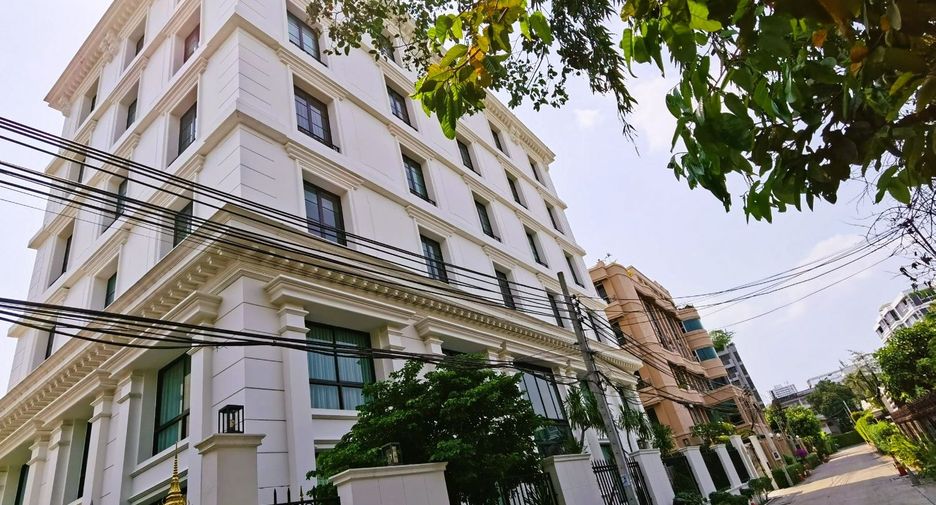 For sale 13 bed hotel in Watthana, Bangkok