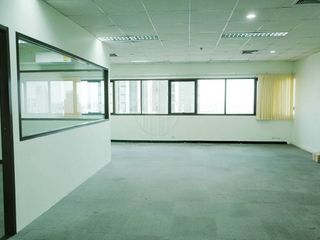 For rent 1 bed office in Watthana, Bangkok