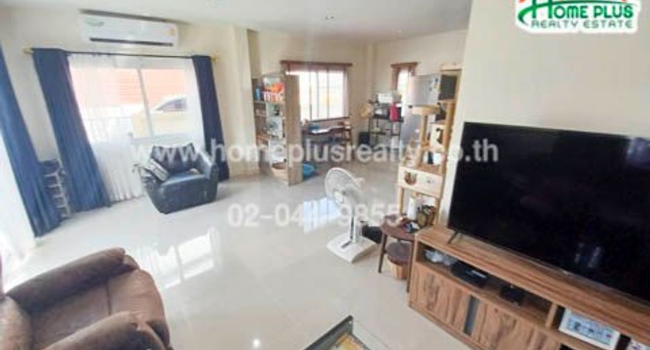 For sale 3 bedrooms townhouse in Lat Lum Kaeo, Pathum Thani