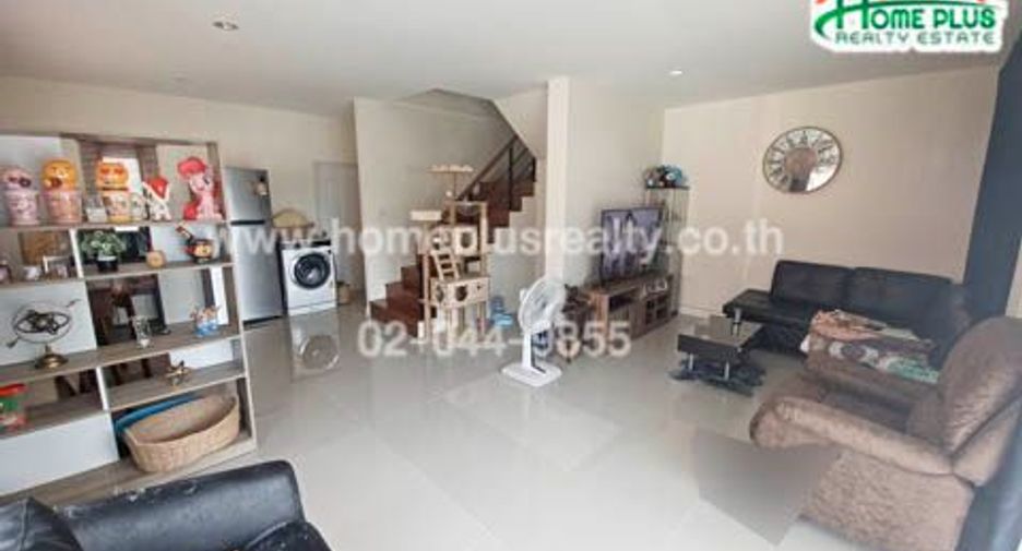 For sale 3 bedrooms townhouse in Lat Lum Kaeo, Pathum Thani