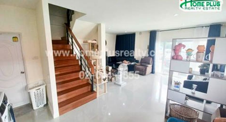 For sale 3 bedrooms townhouse in Lat Lum Kaeo, Pathum Thani