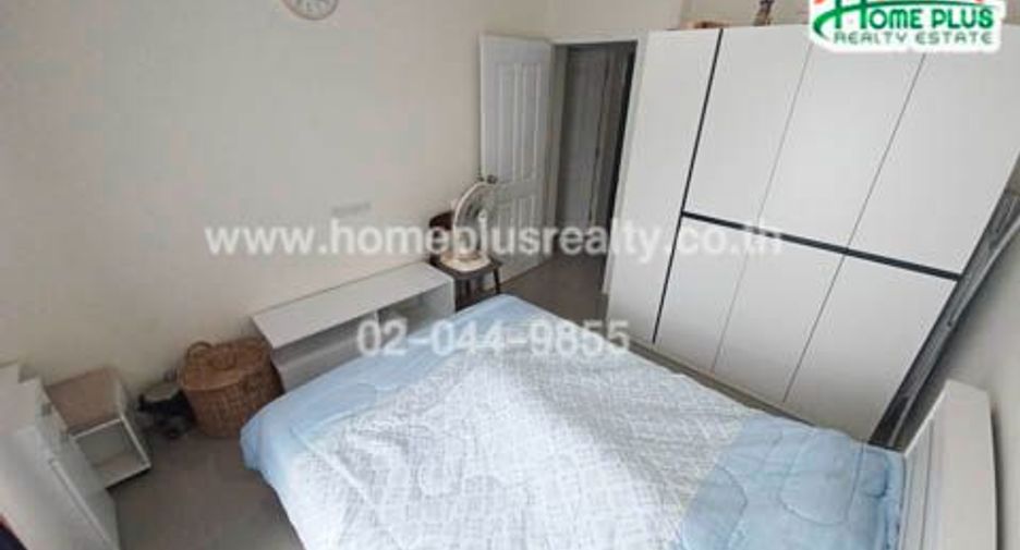 For sale 3 bedrooms townhouse in Lat Lum Kaeo, Pathum Thani