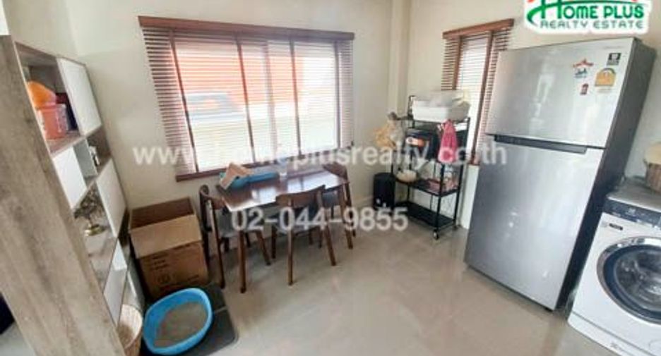 For sale 3 bedrooms townhouse in Lat Lum Kaeo, Pathum Thani