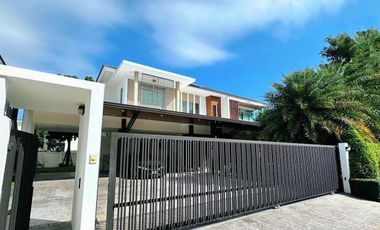 For rent and for sale 5 bedrooms house in Lat Krabang, Bangkok