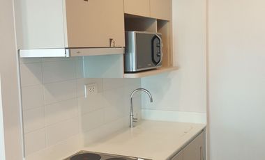 Wohnung zum Kauf mit 1 Zimmer in Bang Rak, Bangkok