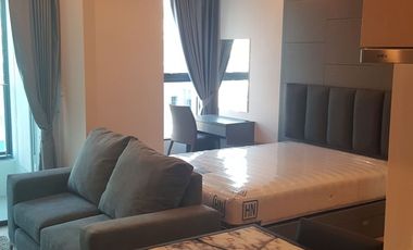 Wohnung zum Kauf mit 1 Zimmer in Bang Rak, Bangkok