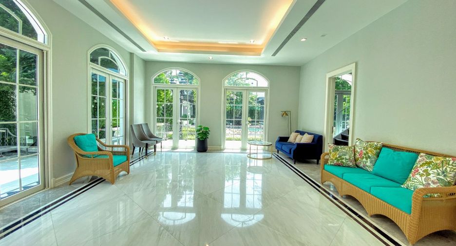 For sale 5 bedrooms house in Taling Chan, Bangkok