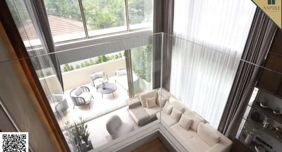 For sale 3 bedrooms townhouse in Huai Khwang, Bangkok