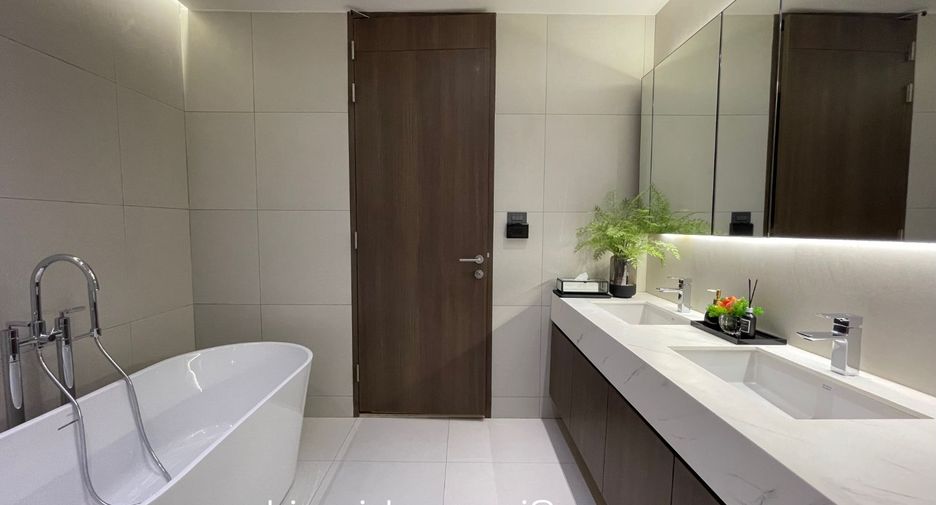 For rent 3 ベッドルーム apartment in Watthana, Bangkok