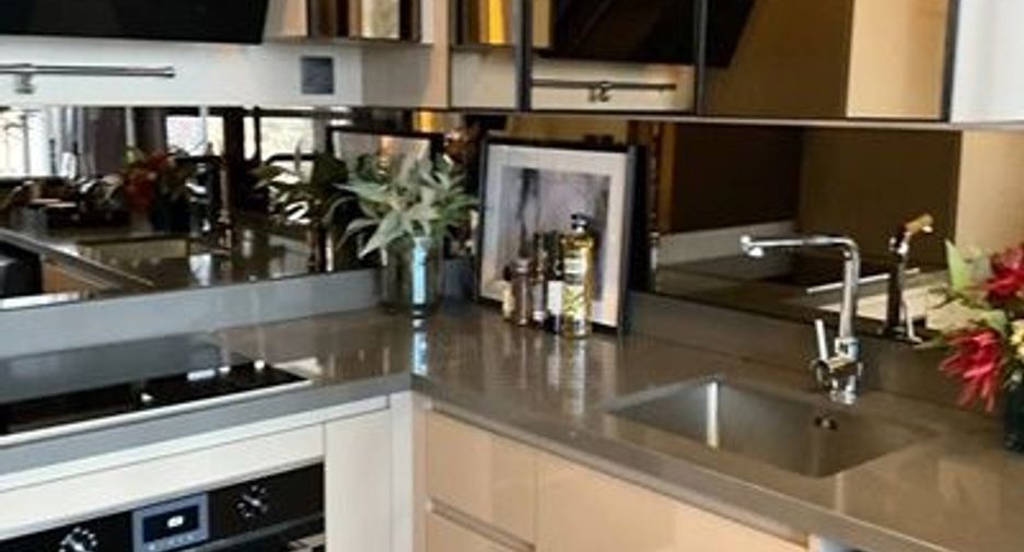 For rent 2 ベッドルーム condo in Watthana, Bangkok