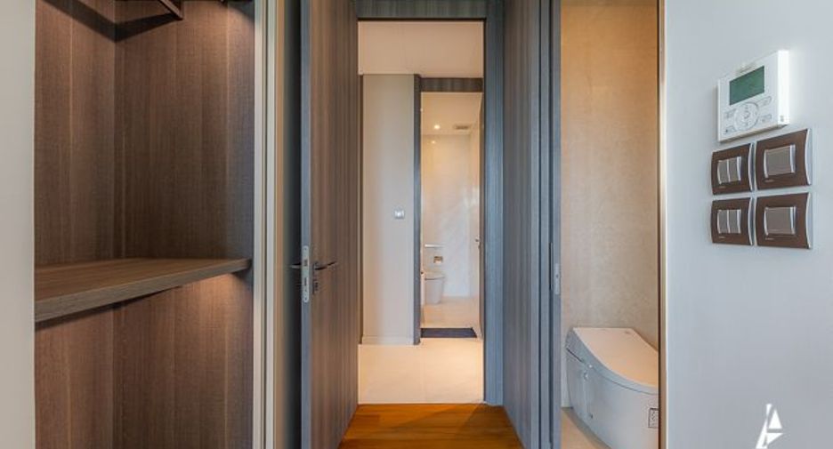For rent and for sale 2 bedrooms condo in Pathum Wan, Bangkok
