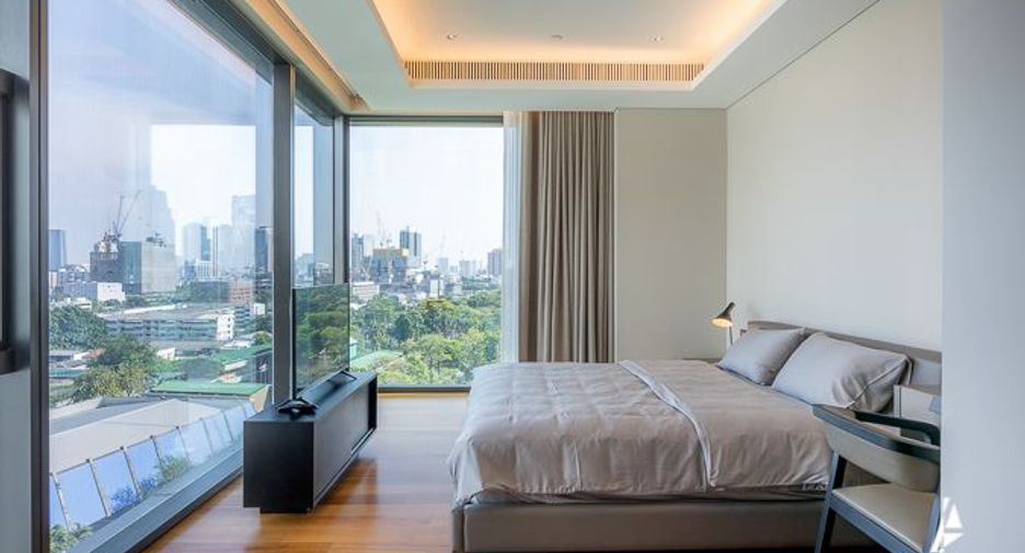 For rent and for sale 2 bedrooms condo in Pathum Wan, Bangkok