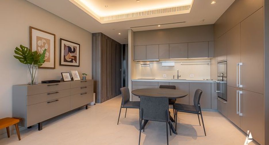 For rent and for sale 2 bedrooms condo in Pathum Wan, Bangkok