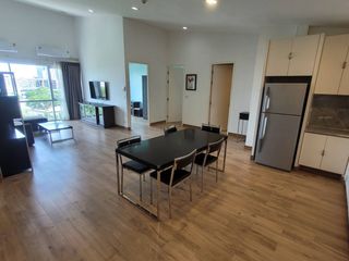 For rent 3 Beds condo in Phaya Thai, Bangkok