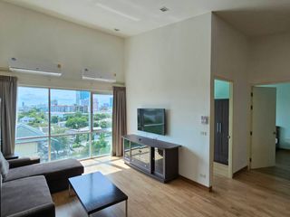 For rent 3 Beds condo in Phaya Thai, Bangkok