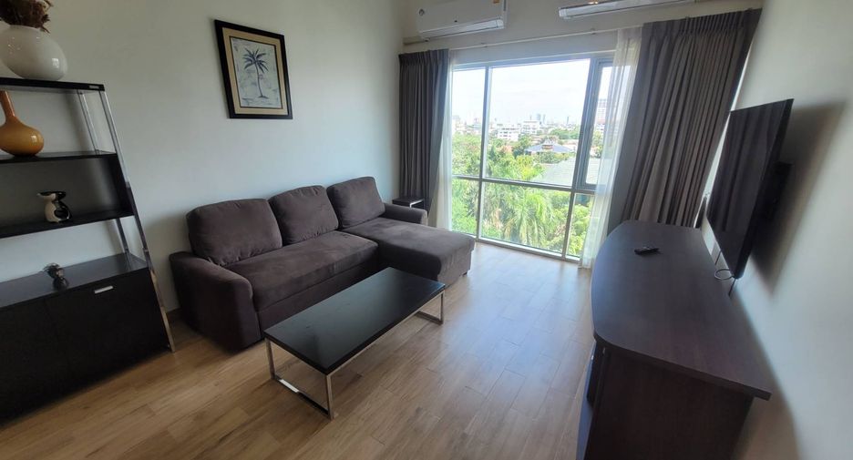 For rent 3 bedrooms condo in Phaya Thai, Bangkok
