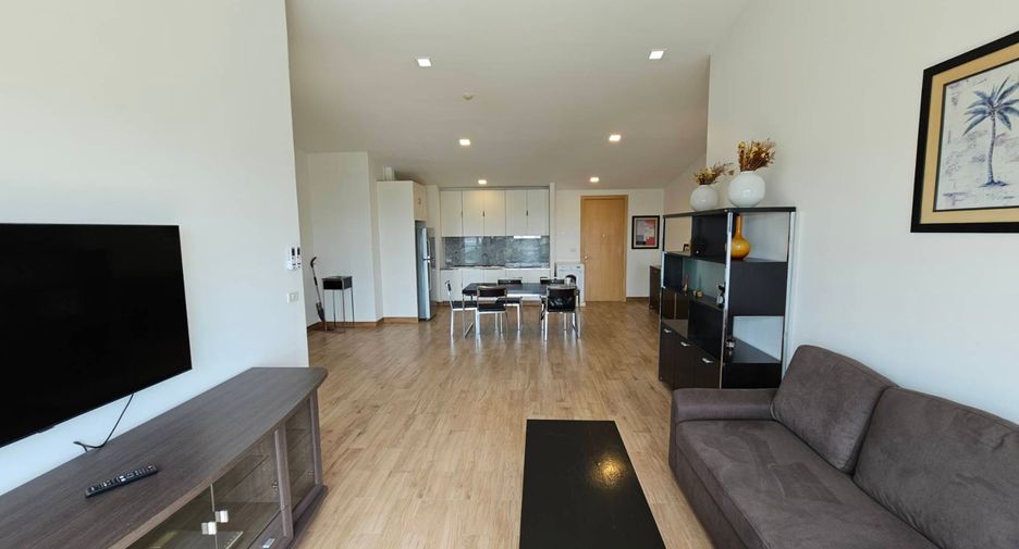 For rent 3 bedrooms condo in Phaya Thai, Bangkok