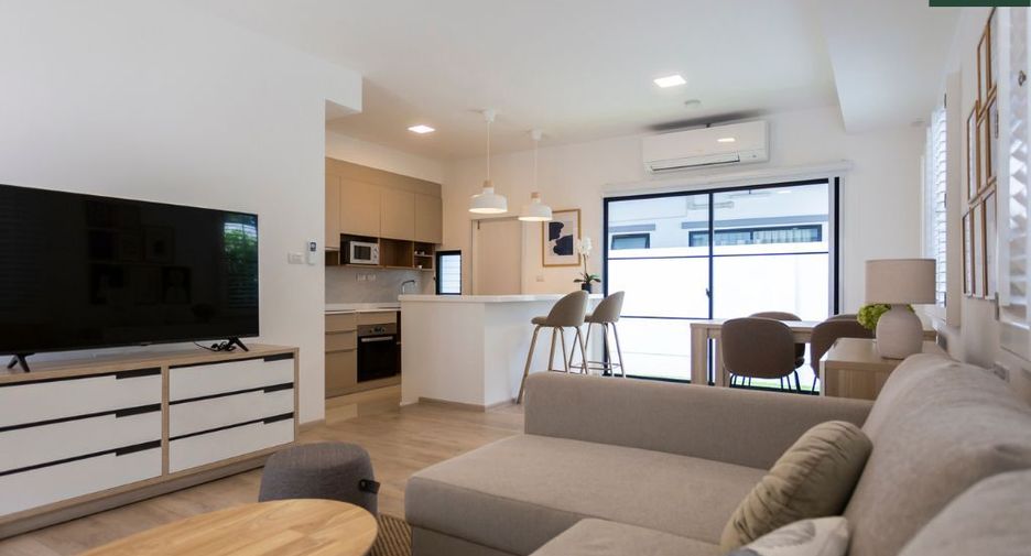For rent and for sale 2 bedrooms townhouse in Bang Phli, Samut Prakan