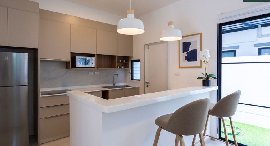 For rent and for sale 2 bedrooms townhouse in Bang Phli, Samut Prakan
