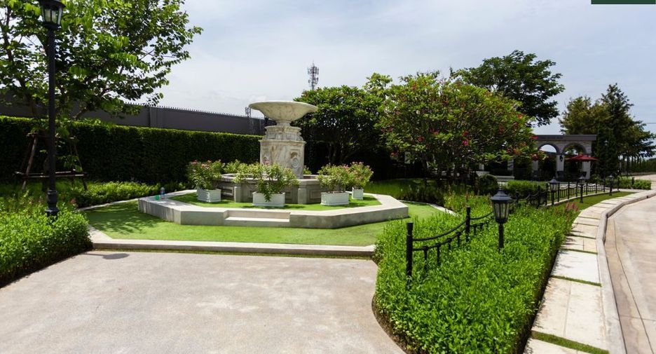 For rent and for sale 2 bedrooms townhouse in Bang Phli, Samut Prakan