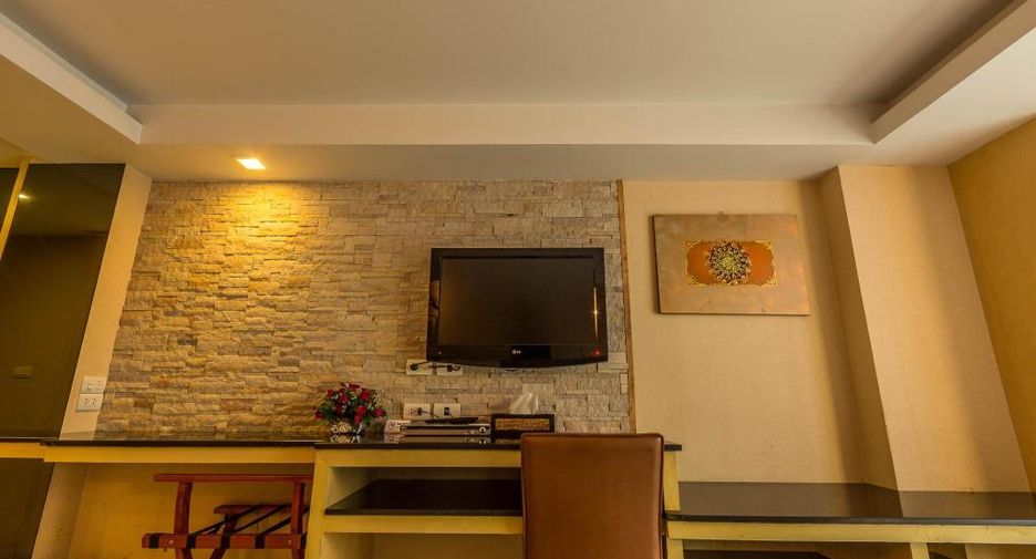 For sale hotel in Watthana, Bangkok