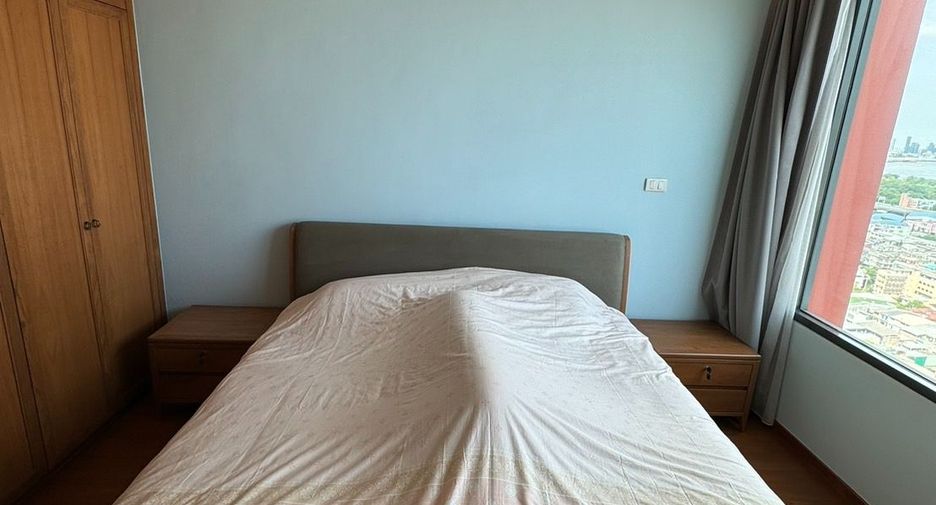 À vendre 2 chambres condo à Yan Nawa, Bangkok