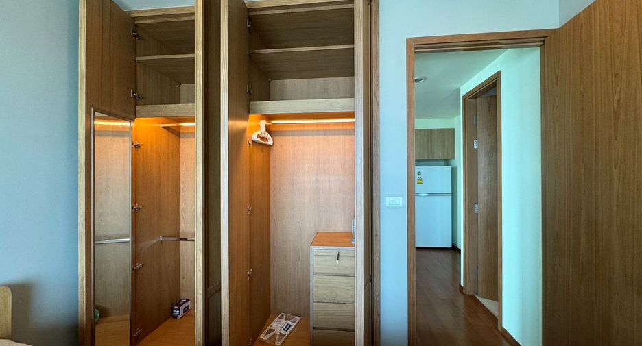 À vendre 2 chambres condo à Yan Nawa, Bangkok